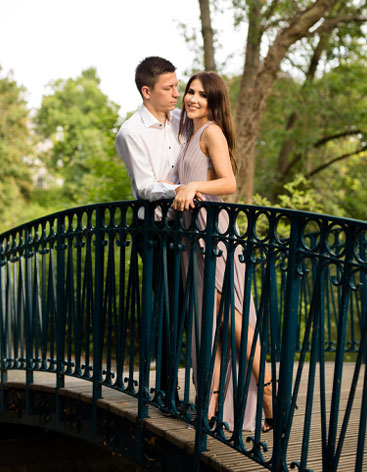 fotograf-natalja-frei-paar-paarfotoshooting-fotoshootinghildesheim-liebespaar-liebe-ehrlicherpark-bruecke-hildesheim-sarstedt