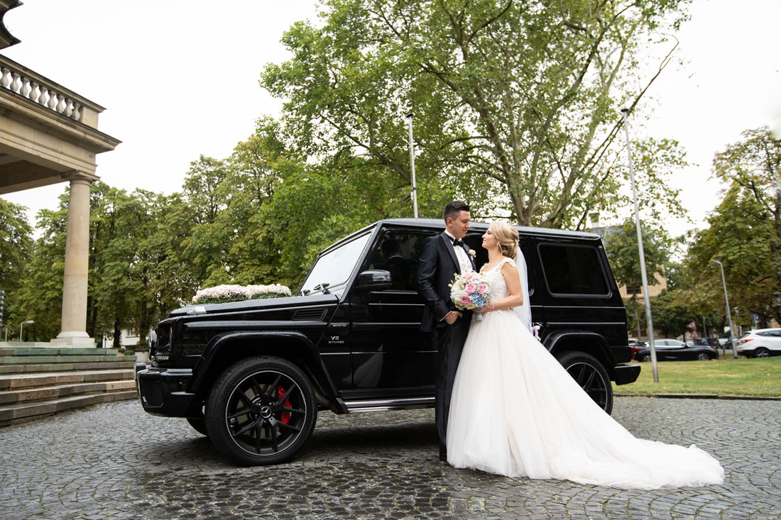 natalja-frei-hochzeitsfotograf-auto-mercedes-mannheim-brautpaar-hochzeit-hochzeitsauto-hildesheim-hannover-sarstedt-wesendorf-wahrenholz-gifhorn-braunschweig-goslar-peine-celle-wolfsburg-mannheim-schwetzingen