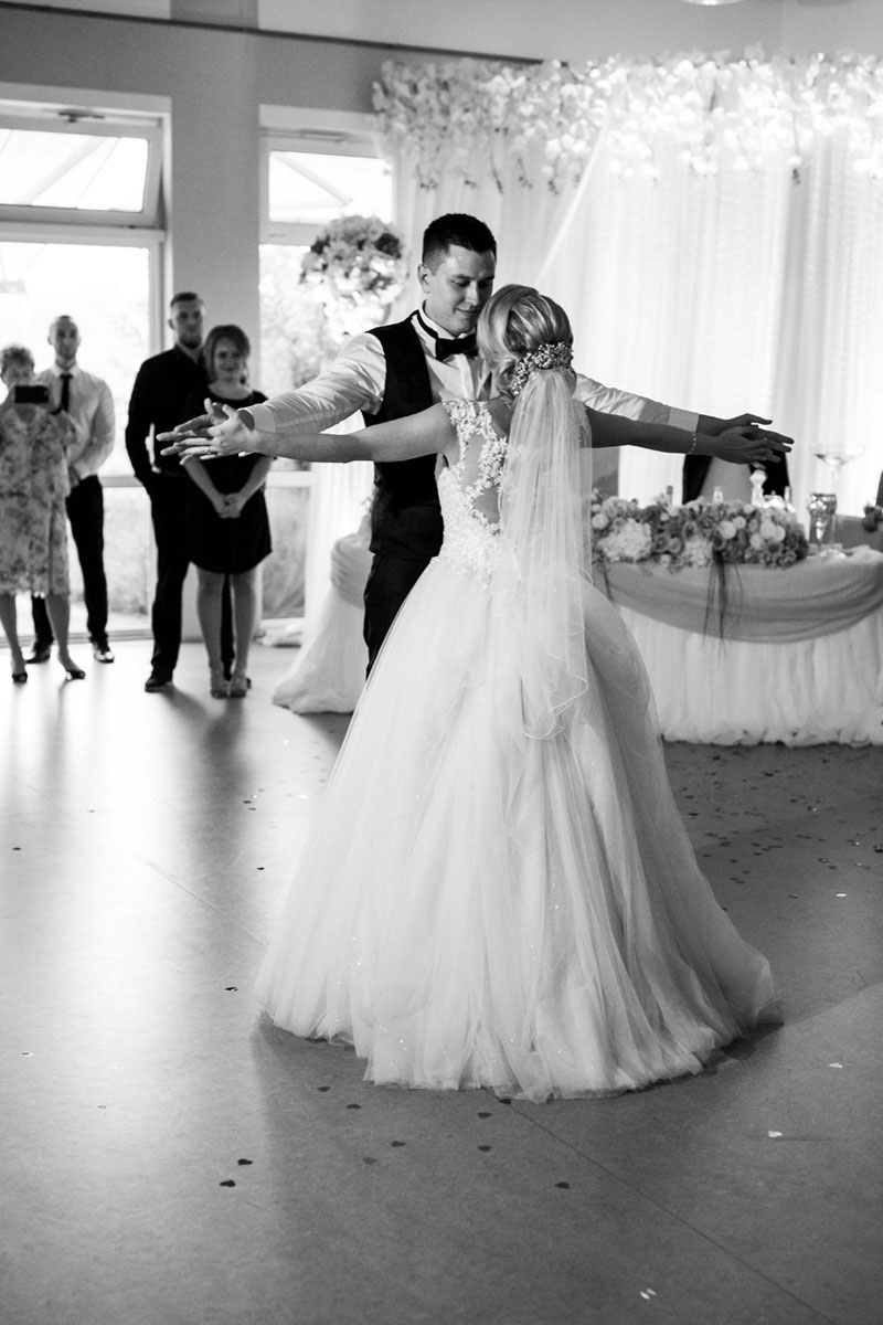natalja-frei-hochzeitsfotograf-hochzeitspaar-hochzeittanz-tanz-triolux-buergerhaus-laumersheim-mannheim-hannover-seelze-kassel-göttingen-harz-bielefeld-