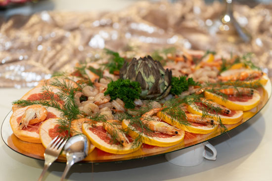 natalja-frei-hochzeitsfotograf-party-service-kick-midien-krebse-fischplatte-buffet-buergerhaus-laumersheim-mannheim-hannover-hochzeitsessen-sarstedt-hildehseim-hannover-seelze-elze-salzgitter-garnellen