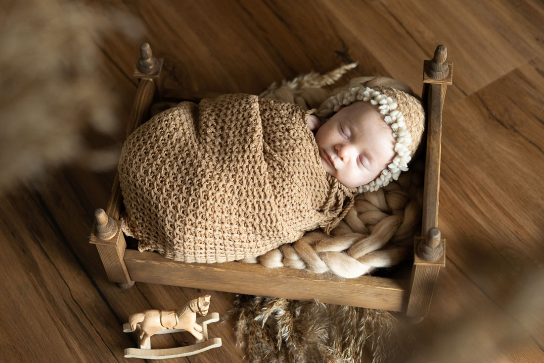 newborn-hildesheim-shooting-photography-baby-fotograf-fotografin-fotos-neugeborene-sarstedt-hildesheim-goslar-alfeld-peine-hannover-hasede-gronau-sibbesse-heisede-braunschweig-hasede-