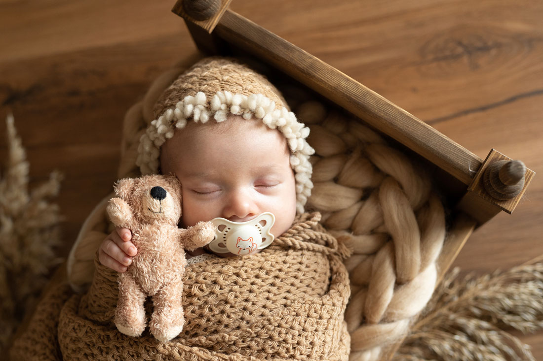 newborn-hildesheim-shooting-photography-baby-fotograf-fotografin-fotos-neugeborene-sarstedt-hildesheim-goslar-alfeld-peine-hannover-hasede-gronau-sibbesse-heisede-braunschweig-hasede-