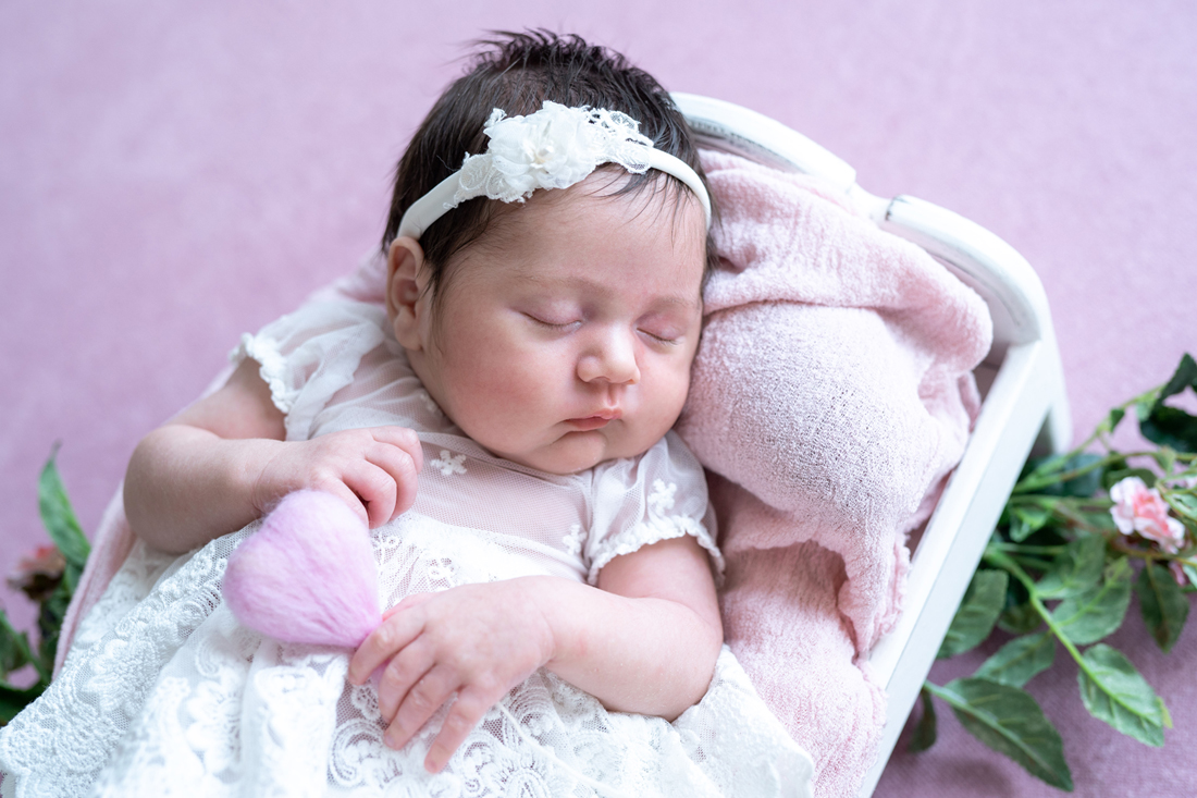 Fotograf-Photograph-Fotografin-Photographin-Baby-Babyfotograf-Neugeborene-Newborn-Natalja-Frei-Natalie-Fotografie-Sibbesse-Moellersen-Hoenze-Niers-Despetal-Heinum-Eitzum-Barfelde-Gronau-Leine-Banteln-Eime-Eimsen-Limmer-Einbeck-Northeim-Bad-Gandesheim-Göttingen-Elze-Betheln-Mehle-Hohenhameln-Groß-Förste-Brüggen-Giesen-Diekholzen-Schellerten-Emmerke-Ahrbergen-Sack-Alfeld-Eimsen-Limmer-Gerzen-Delligsen-Imsen-Westfeld-Segeste-Almstedt-Breinum-Ostrum-Wehrstedt-Wesseln-Heinde-Heersum-Hannover-Braunschweig-Wolfsburg-Gifhorn-Braunschweig-Brüggen-Elze-Nordstemmen-Harsum-Groß-Förste-Klein-Förste-Giesen-Ahrbergen-Sarstedt-Diekholzen-Schellerten-Harsum-Algermissen-Emmerke-Einum-Sehnde-Salzgitter-Bad-Salzdetfurth-Peine-Wolfsburg-Goslar-Bad-Harzburg-Baddeckenstedt-Holle-Itzum-Ochtersum-Hildesheim-Drispenstedt-Nordstadt-Freden-Förste-Imsen-Freden.jpg